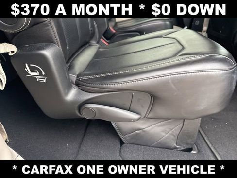 Used 2023 Chrysler Pacifica Touring-L image 26