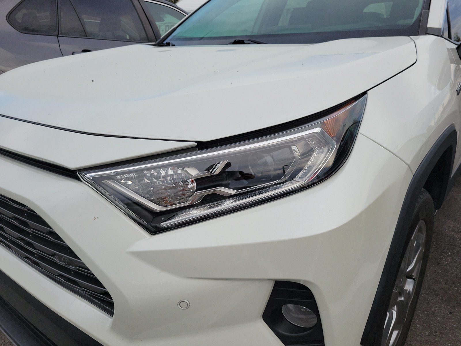 Used 2021 Toyota RAV4 Limited AWD/4WD image 5