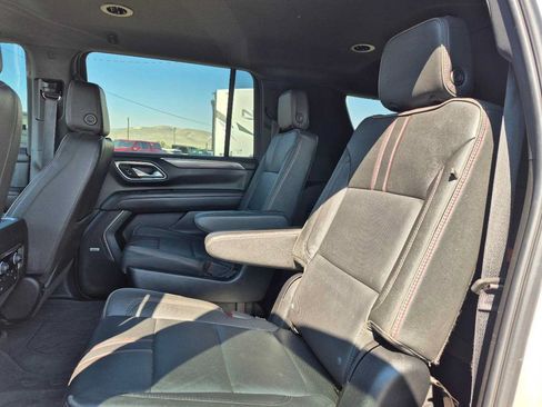 Used 2023 Chevrolet Suburban RST w/ Luxury Package AWD/4WD image 32