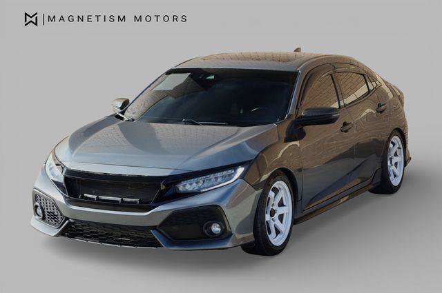 Used 2018 Honda Civic Sport Touring image 7