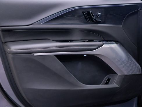 Certified 2025 Cadillac Lyriq Luxury w/ LPO, Floor Liner Package image 15