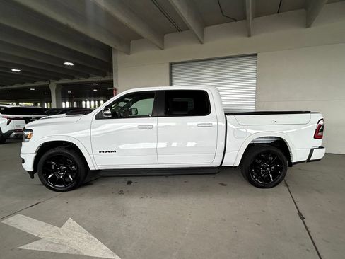Used 2021 RAM 1500 Laramie AWD/4WD image 2