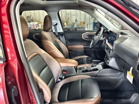 New 2026 Ford Bronco Sport Outer Banks w/ Outer Banks Tech Package+ AWD/4WD image 32