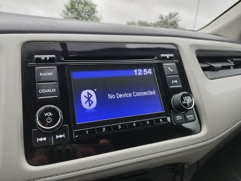Used 2016 Honda HR-V LX image 4