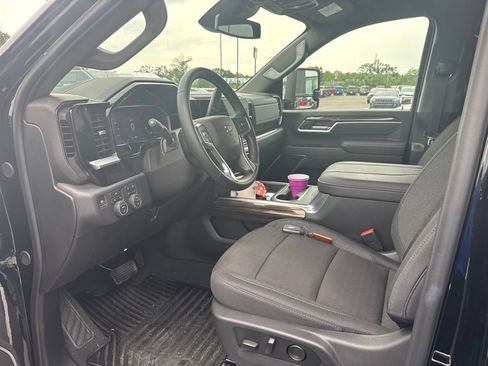 Used 2026 Chevrolet Silverado 2500 LT w/ Trail Boss Package AWD/4WD image 7