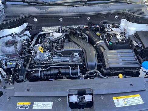 Used 2025 Volkswagen Taos S image 16