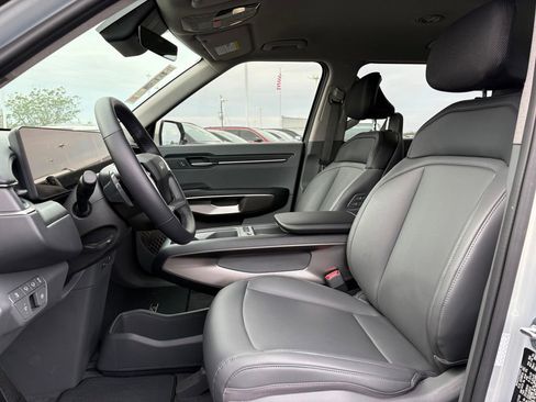 New 2026 Kia EV9 Light RWD image 11