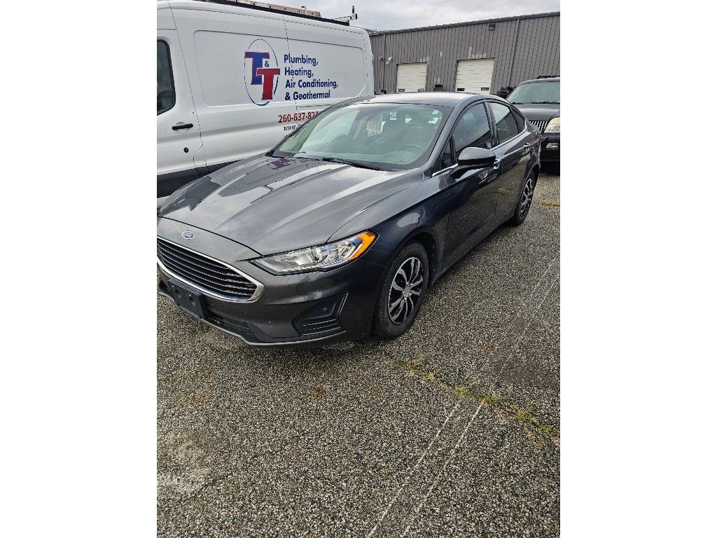 Used 2020 Ford Fusion S FWD image 4