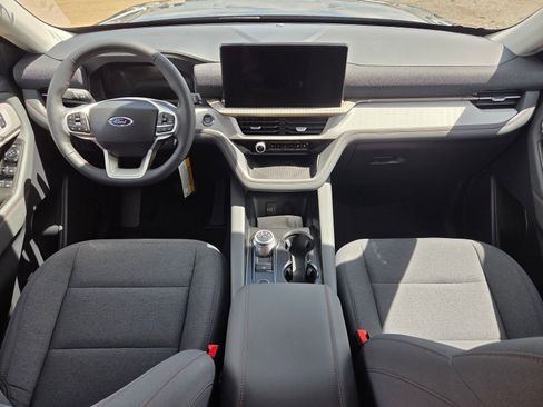 New 2026 Ford Explorer Active RWD image 26