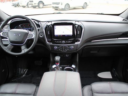 Used 2023 Chevrolet Traverse RS image 49