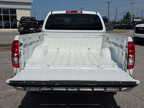 Used 2016 Nissan Frontier S RWD image 12