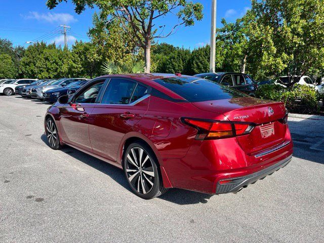 Used 2021 Nissan Altima 2.5 SR FWD image 4