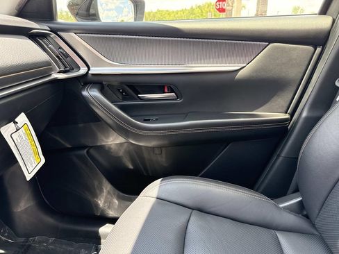Certified 2026 MAZDA CX-70 3.3 Turbo w/ Preferred Package AWD/4WD image 33