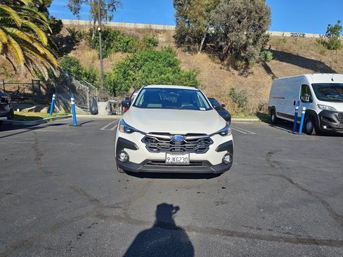 Used 2024 Subaru Crosstrek 2.0i Premium w/ Crosstrek Mirror Package AWD/4WD image 12