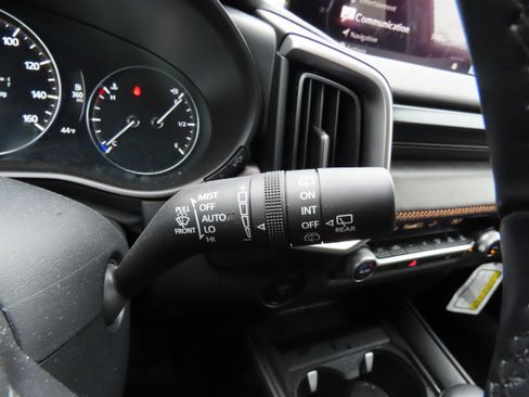 Used 2025 MAZDA CX-50 AWD 2.5 Hybrid w/ Premium Pkg image 37