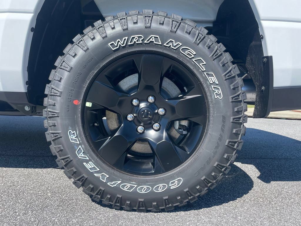 New 2026 RAM 1500 Warlock AWD/4WD image 9