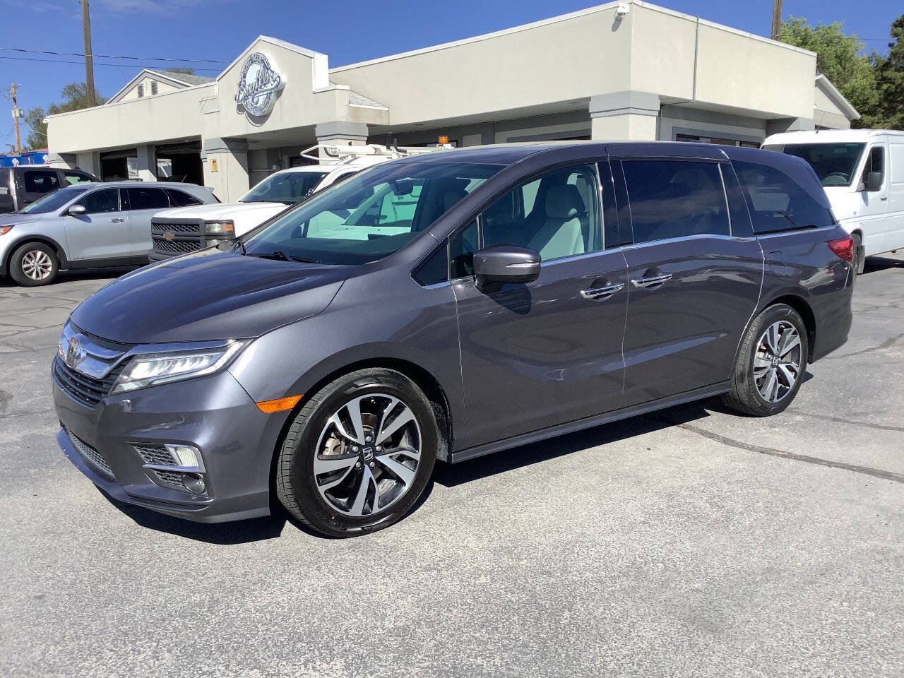 Used 2020 Honda Odyssey Elite image 1