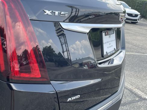 Certified 2023 Cadillac XT5 Premium Luxury AWD/4WD image 40