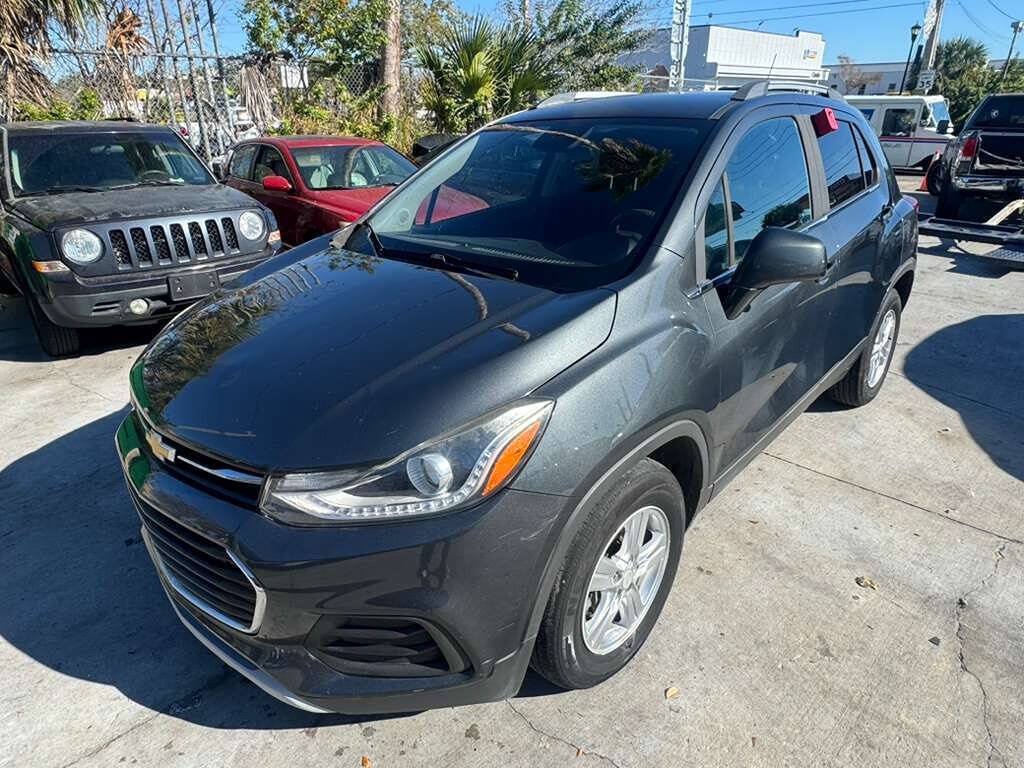 Used 2017 Chevrolet Trax LT FWD image 12