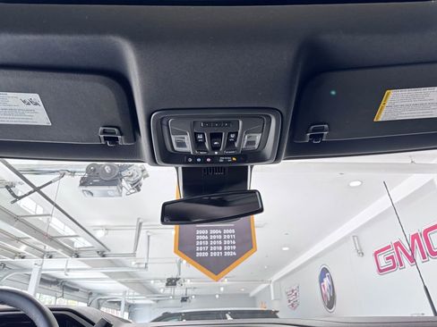 Certified 2024 Chevrolet Silverado 2500 High Country image 29