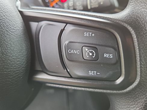 Used 2019 Jeep Wrangler Sport AWD/4WD image 27