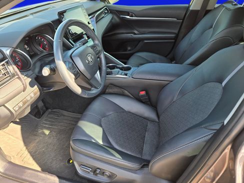 Used 2023 Toyota Camry XSE FWD image 14