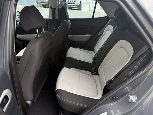 Used 2023 Hyundai Venue SEL w/ Cargo Package FWD image 31