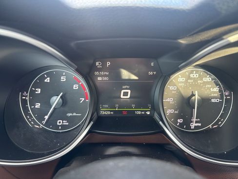 Used 2018 Alfa Romeo Stelvio Ti Sport image 9