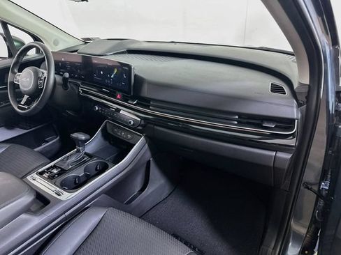 Used 2025 Kia Carnival SX Prestige FWD image 10