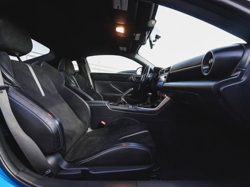 Used 2022 Toyota GR86 Premium image 30