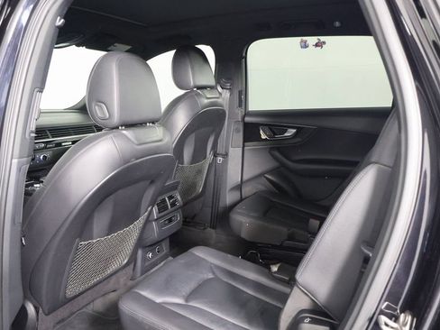 Used 2019 Audi Q7 3.0T Premium w/ Convenience Package AWD/4WD image 10