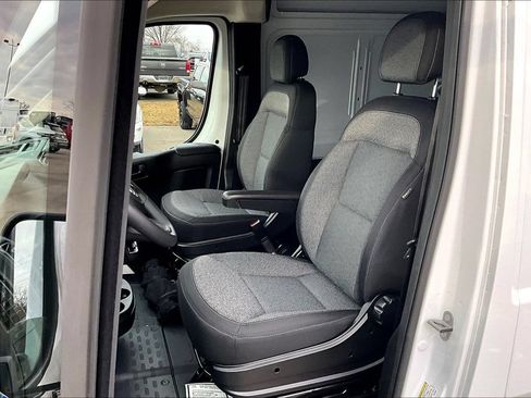 New 2026 RAM ProMaster 2500 w/ Upfitter's Prep Package FWD image 8