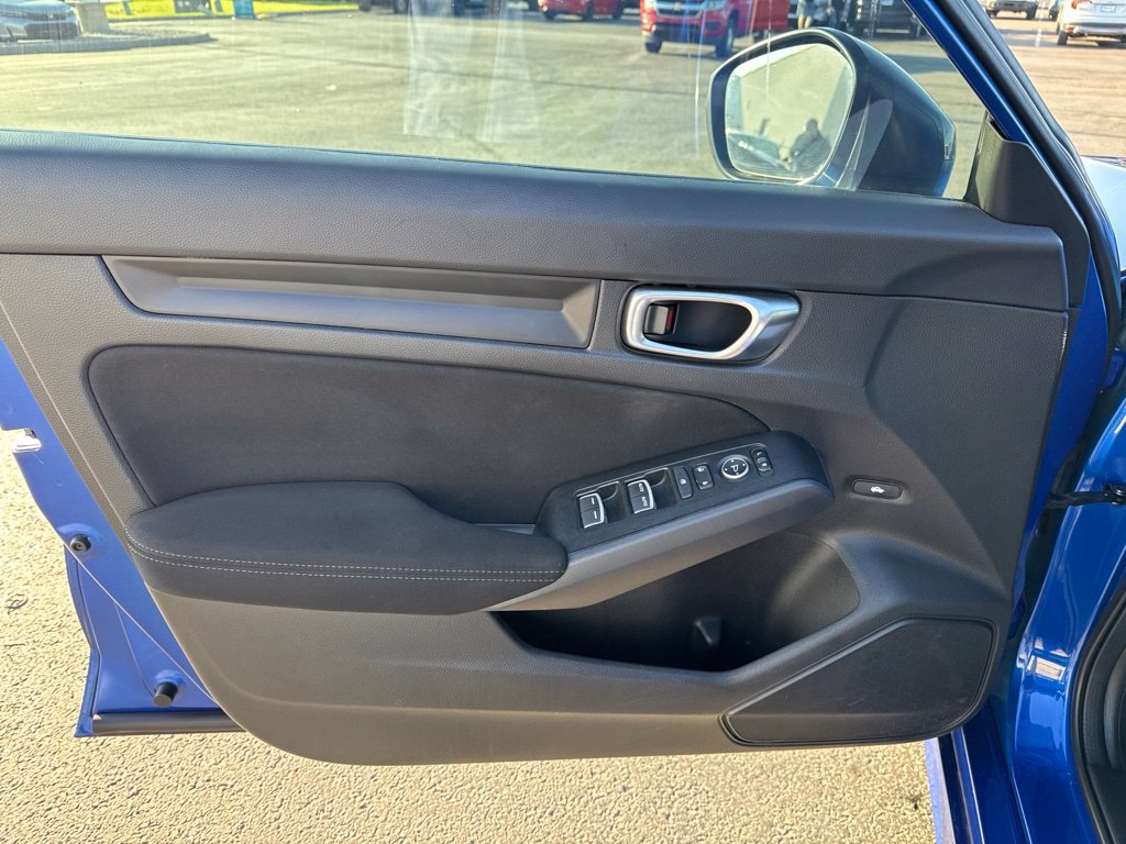 Used 2023 Honda Civic Sport image 30