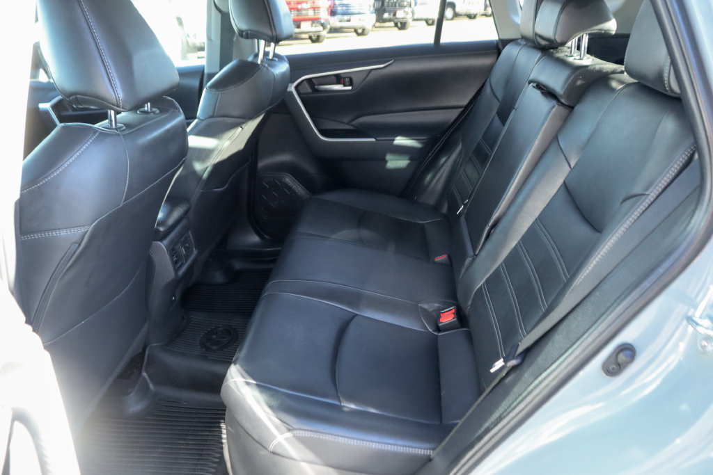 Used 2021 Toyota RAV4 XLE Premium AWD/4WD image 35