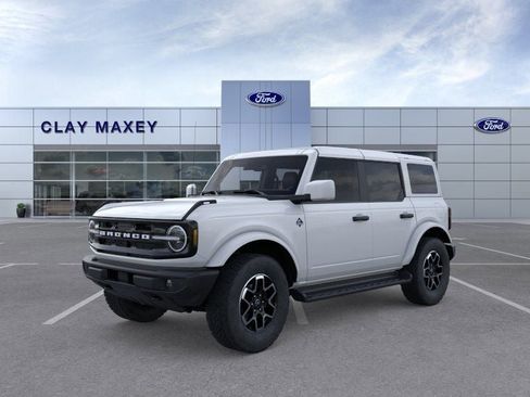 New 2026 Ford Bronco Outer Banks AWD/4WD image 1