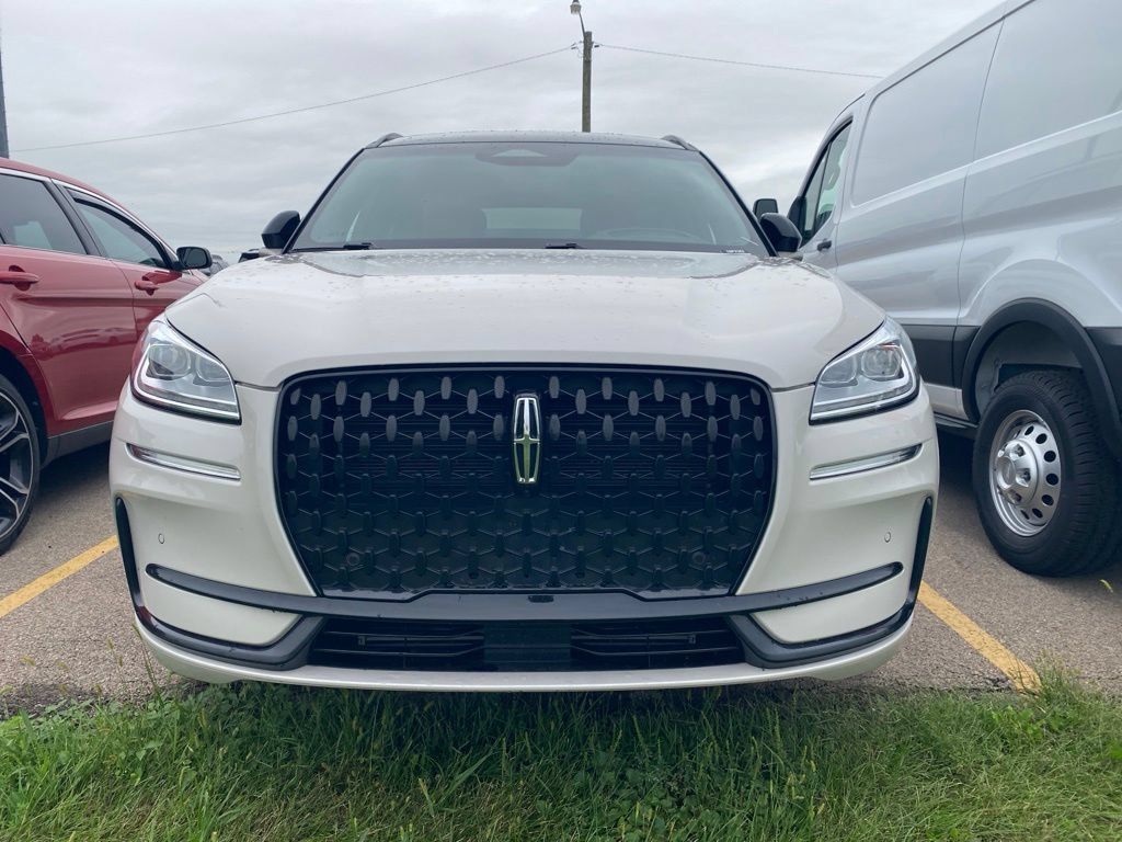 Used 2023 Lincoln Corsair Reserve w/ Equipment Group 202A AWD/4WD image 19