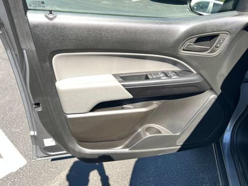 Certified 2022 Chevrolet Colorado W/T RWD image 11