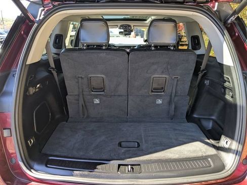 Certified 2021 Jeep Grand Cherokee L Limited w/ MOPAR Finishing Package AWD/4WD image 5