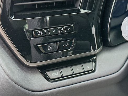 New 2026 Lexus TX 500h AWD image 10