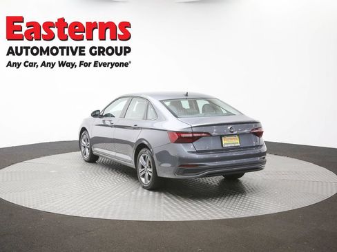 Used 2024 Volkswagen Jetta SE FWD image 58