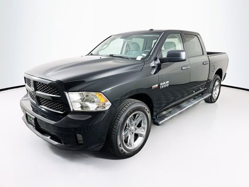 Used 2017 RAM 1500 Express w/ Express Value Package image 3
