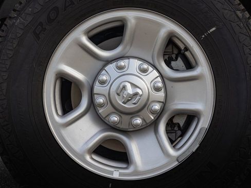 Used 2024 RAM 3500 Tradesman w/ Safety Group image 10