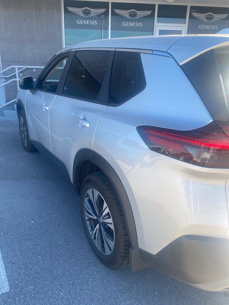 Used 2023 Nissan Rogue SV AWD/4WD image 4
