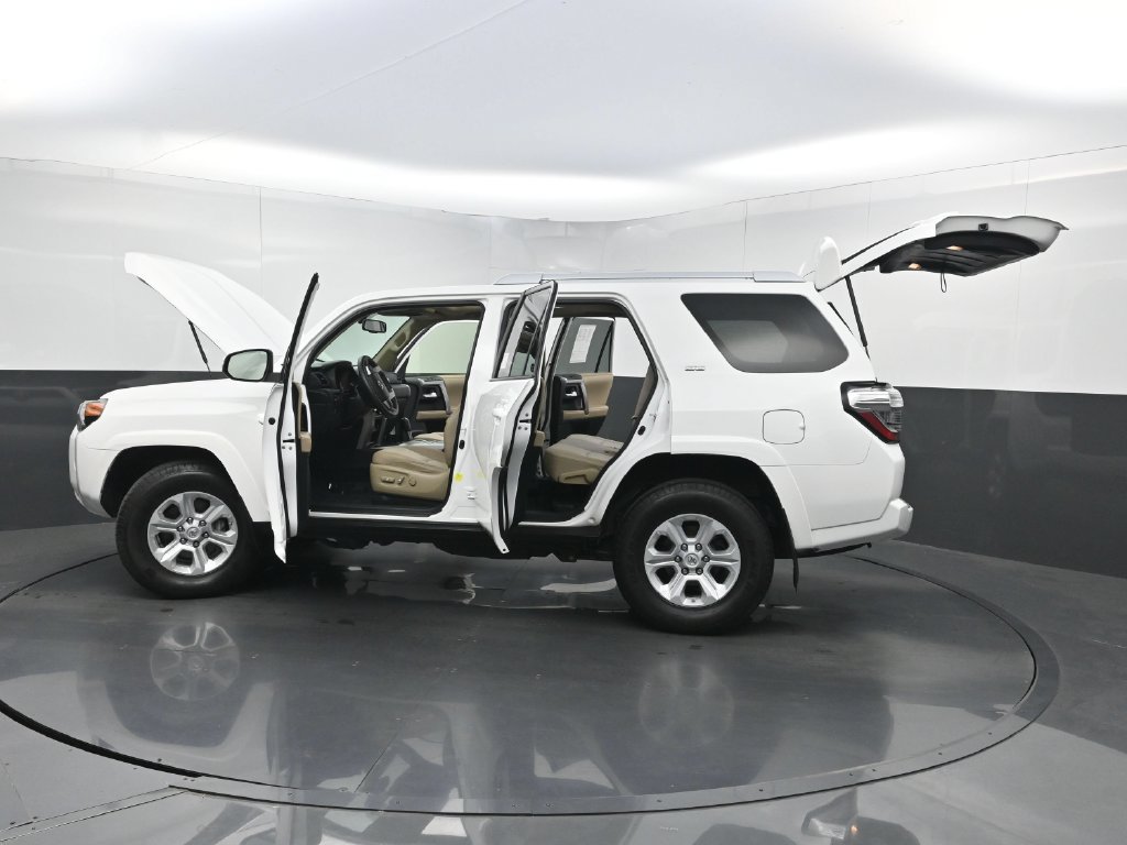 Used 2016 Toyota 4Runner SR5 Premium RWD image 36