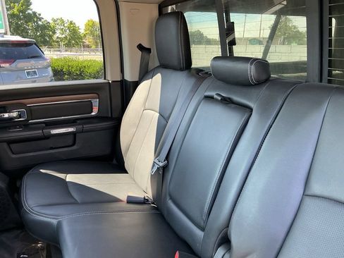 Used 2018 RAM 1500 Laramie w/ Convenience Group AWD/4WD image 28