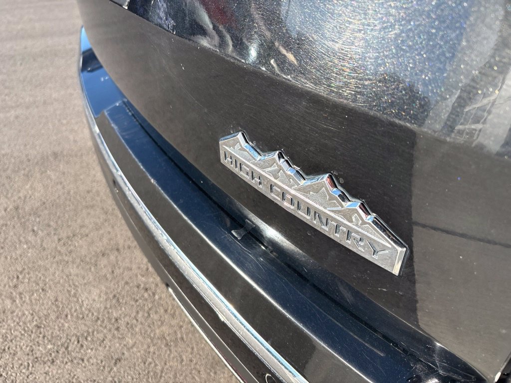 Used 2018 Chevrolet Traverse High Country AWD/4WD image 18