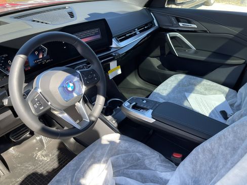 New 2026 BMW X1 xDrive28i w/ Technology Package image 5