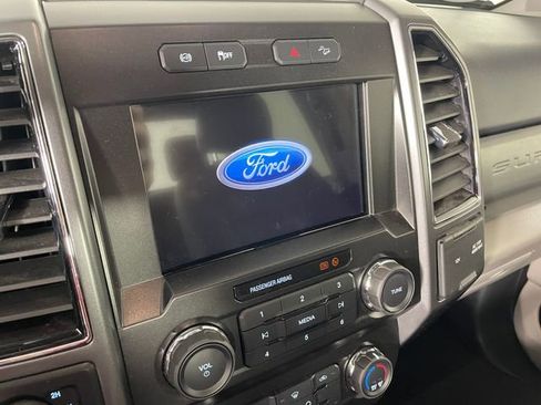 Used 2022 Ford F350 XLT w/ XLT Value Package AWD/4WD image 7