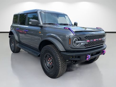 Used 2025 Ford Bronco Badlands AWD/4WD image 1