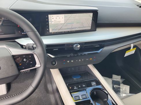 New 2026 Nissan Murano SL image 15